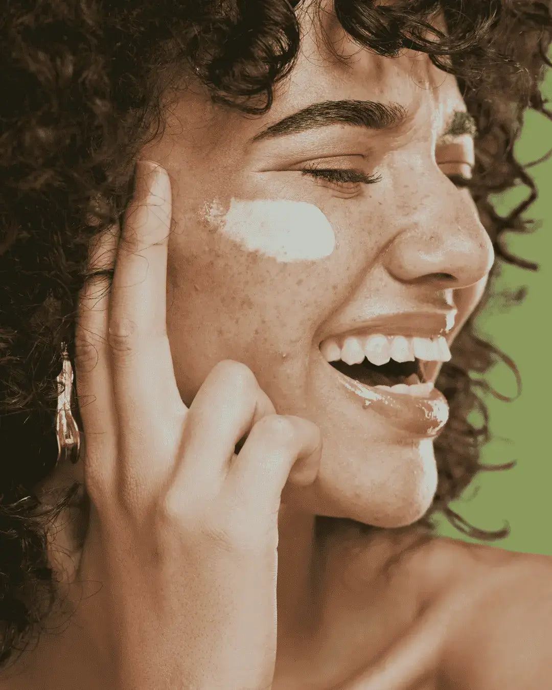 Folow Us On Instagram - Bioquelle